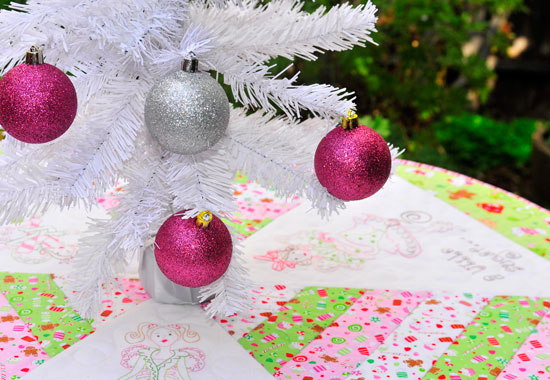 Christmas Angel Table Topper With Tree